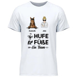 4 Hufe 2 Füße 1 Team - Personalisierbares T-Shirt