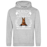 Weise Frau sagte einst - Personalisierbarer Hoodie (Unisex)