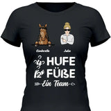 4 Hufe 2 Füße 1 Team - Personalisierbares T-Shirt